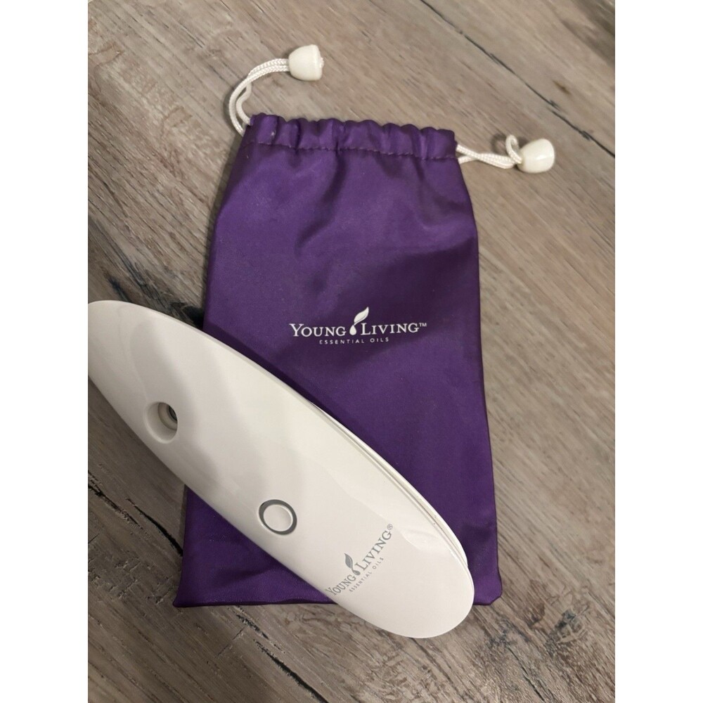 Young Living Gentle Mist Personal Handheld Diffuser Travel Home NEW